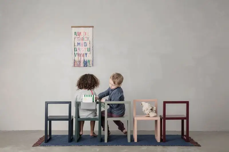 Ferm LIVING Stuhl Little Architect, Dunkelblau – Bild 4